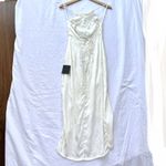 Lulus | NWT REMARKABLE MOMENTS WHITE FLORAL JACQUARD SATIN TULIP MIDI DRESS XS Photo 15