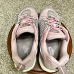 Nike women’s Triple Pink Air Max 98- 640744-200 - Pumice Plum Chalk. Sz 8.5 Photo 7