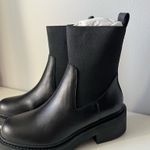 Blondo  Frankie Waterproof Chelsea Boot NWT Photo 1