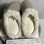 Isotoner Women’s Memory Foam Slippers Smoky Taupe Faux Fur Size 7.5–8 MD Photo 3