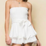 NWOT Womens Cream/Ivory Straless Ruffle Mini Romper size Small Photo 0