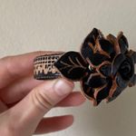 No Brand Flower Detailed Snap Photo 0