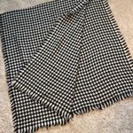 Francesca's New Francesca’s houndstooth fringed scarf holiday pattern new with tag Photo 2