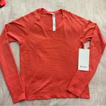 Lululemon  Athletica Swiftly Tech LS 2.0 *Race Photo 0