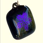 American Vintage American VTG Artisan GLASS PENDANT For Necklace / Bracelet Black Purple Flower Photo 1