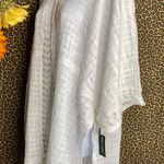 Doe & Rae ✅3/$30✅NWT  White Oversized Embroidered Cotton Swimsuit Cover-Up MED Photo 3