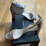 NIB Pelle Moda Gold Heels with Sparkly Finish sz 8.5 Photo 4