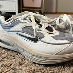 Nike Air Neutral Shoes Photo 1