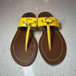 Kate Spade Women's Cece Patent Logo Slip-On T-Strap Sandals Yellow Show NEW Sz 8 Photo 1