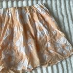 American Eagle Peach and White Floral Skirt Photo 3