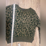 Rails ‎ Theo Olive Green Flocked Leopard Sweatshirt size medium Photo 5