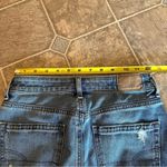American Eagle Distressed Denim Mom Jean 0 Regular Comfort Stretch Waistband Photo 10