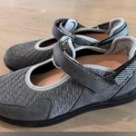 Drew buttercup Mary Jane gray shoes size 6W (D/E) 6 WIDE Photo 4