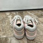 New Balance 550 pink and white Photo 2