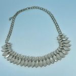 Light pink bib necklace Photo 2