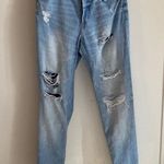 & Denim Women’s Distressed Low Rise Boyfriend Lightwash Denim Jean Size 2 Blue Photo 0