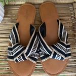 Universal Threads Rylie Knotted Tie Slide Neutral Tan Black White Boho Sandals Photo 1