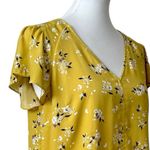 H&M Blouse V-neck Short Sleeves Popover Yellow White Floral Women’s Size 10/M Photo 5