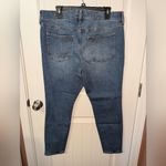 Universal Threads NWOT  High Rise Distressed Skinny Jeans W16 Regular Medium Wash Photo 1