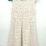 Kimchi Blue  size 0 white‎ mini dress crochet overlay lined peekaboo back Photo 0