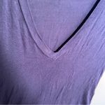 Tresics V-Neck T-Shirt Blue Gray Rolled Cuff Photo 2