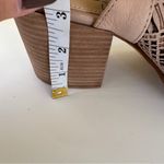 Vince Camuto  Keannie Cutout Leather Open Toe Block Heel Sandal Taupe Boho SZ 8.5 Photo 7