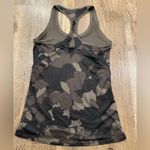 Athleta  Limitless Camo Keyhole Tank Size XXS Photo 4