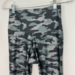 Onzie  Flow Camo High Rise 7/8 Length Leggings Size Small Medium Photo 1