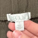 Abound  High Waist Textured/Gauze/Crinkled Fabric Relaxed  Shorts Olive size L Photo 4