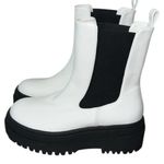 Good American Chelsea White and Black Chunky Lug Platform Boots Size 5 Photo 3