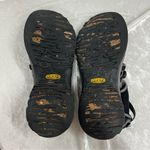 Keen  7.5 Black grey Waterproof  Hiking Flats Sandals close toe Photo 7