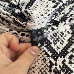 Balance Athletica  Vitality Ascend Python Leggings Size Medium Photo 4