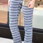 Lilly Pulitzer Worthy Cropped Pant | Size 4 | Link Jacquard Navy Print Photo 3