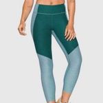 Outdoor Voices Two Tone 3/4 Hunter Green Slate Blue Warmup Leggings Photo 0