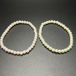 Women’s vintage dainty set of 2 white/pink faux pearl beaded bracelets‎ one size White Photo 2