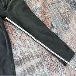 American Eagle  Outfitters Mom Jean in Black Wash Charcoal Grey Size 8 Photo 6
