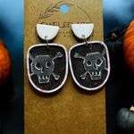 JEWELED ART Skull and Crossbones Dangle Hand Photo 2