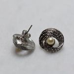Avon Vintage Eternal Twist Faux Pearl Silver Tone Party Glam Y2K Post Earrings Photo 1