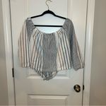 Roxy  women’s top medium tie front Photo 1