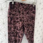 Lululemon Align Crop *21"
Mini Dusk Floral Antique Bark Black Photo 4