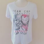 DC Comics DC Comic Marvel Civil War tee size medium Photo 2