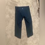 Lululemon  crop leggings size 8 Photo 2
