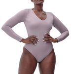 Everlane  Long-Sleeve V-Neck Bodysuit T-Shirt Dusty Lavender size Small NWT Photo 0