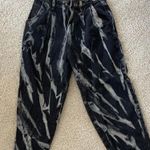 LIONESS Pants Photo 1