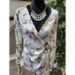 Pretty Little Thing Women White Floral Polyester V-Neck Long Sleeve Blouse Size L Photo 1