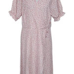 Pink and White Floral Wrap Photo 0