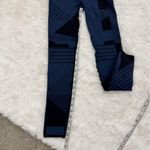 Sweaty Betty Interval Seamless 7/8 Leggings (XS) Sports tank M)Black and Navy Photo 10