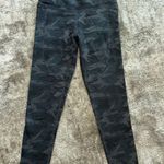 Vuori  Camo Leggings Photo 2