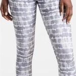 Athleta  elation II printed capri gray white tie dye striped ombre yoga legging Photo 0