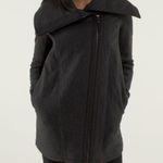 Lululemon Virasana blanket wrap w/ Wide Collar size 4 super rare find Photo 0